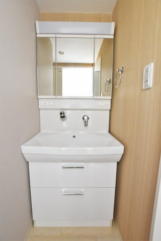洗面設備　別号室の画像です。ご参考下さい