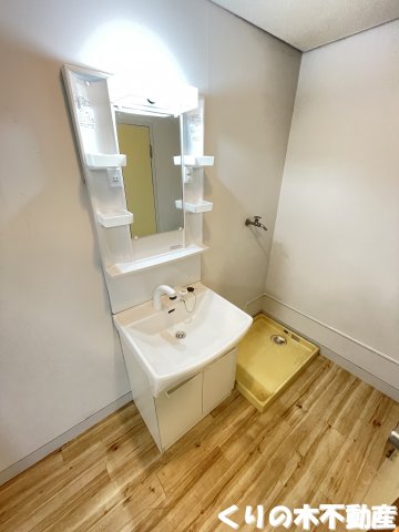 洗面設備　同タイプのお部屋です（現況を優先します）