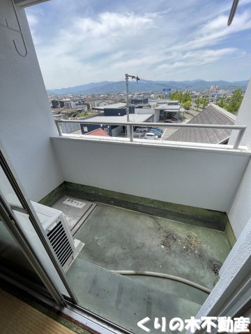 バルコニー　同タイプのお部屋です（現況を優先します）