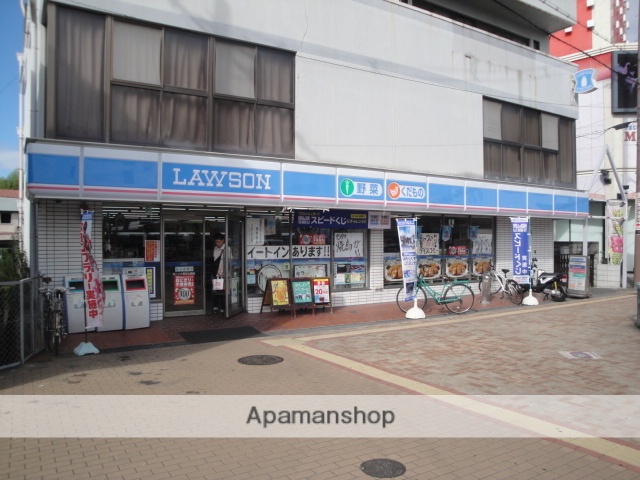 コンビニ　ローソン（コンビニ）まで562m