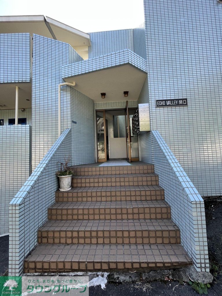 エントランス　★お部屋探しはタウンハウジング稲田堤店まで★