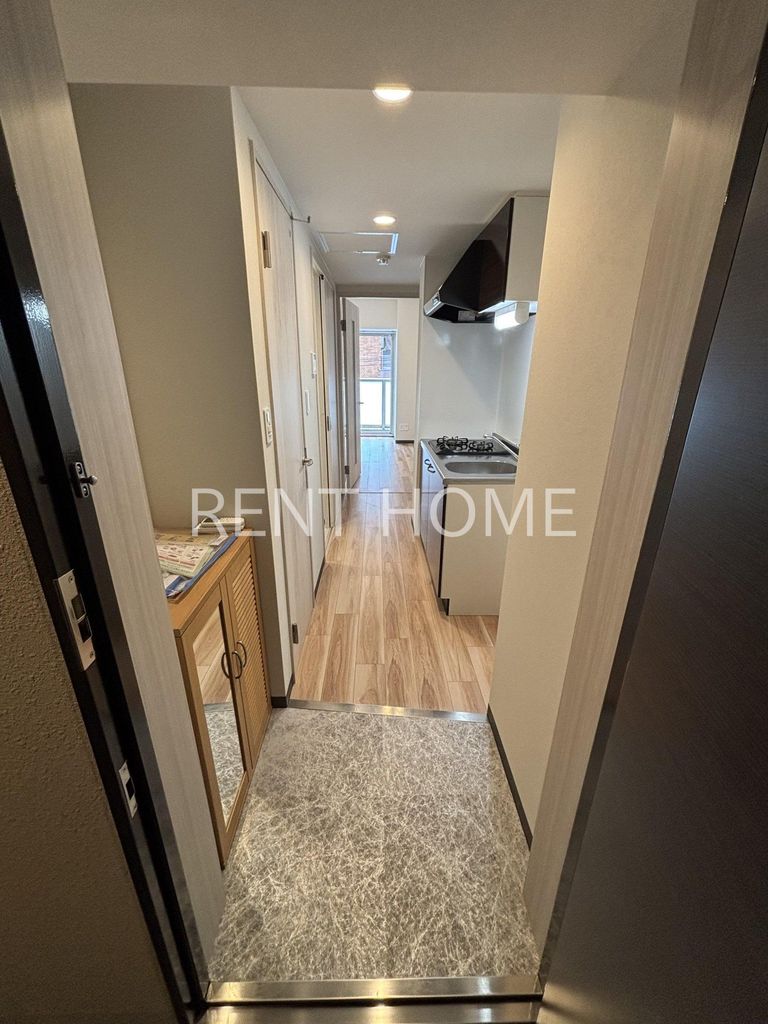 玄関　別タイプのお部屋の写真です