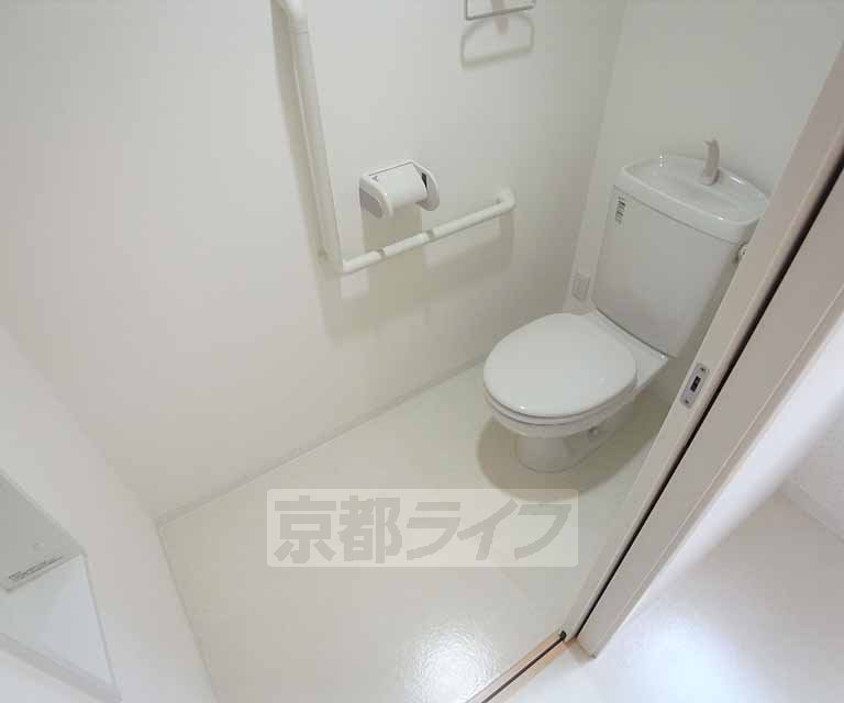 トイレ　清潔感のあるトイレです。