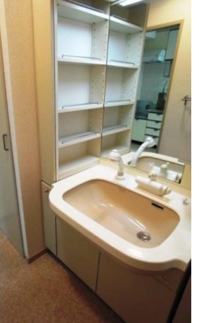 洗面設備　独立洗面化粧台付き