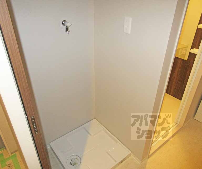 トイレ　ウォシュレット付き・