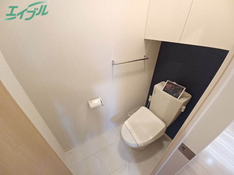 トイレ　同型参考写真