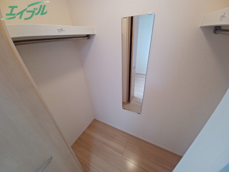 収納　同型参考写真