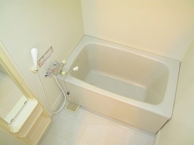 バス・シャワールーム　同タイプ別室の写真です。