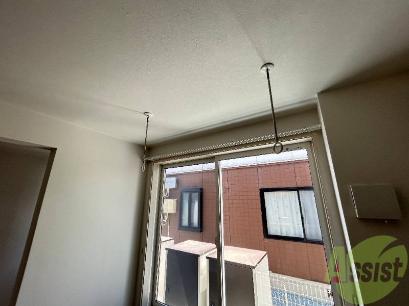 バルコニー　バルコニーはございませんが、洗濯物干す設備がございました。