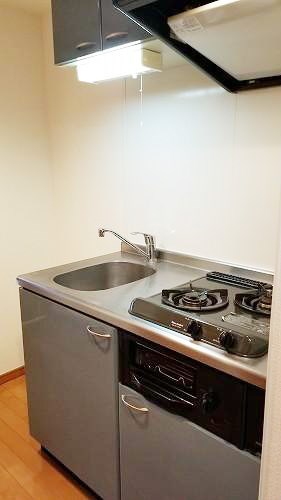 キッチン　ガスコンロ２口グリル付き☆