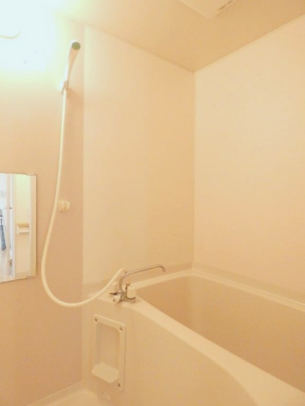 バス・シャワールーム　図面と現状に相違がある場合には現状を優先