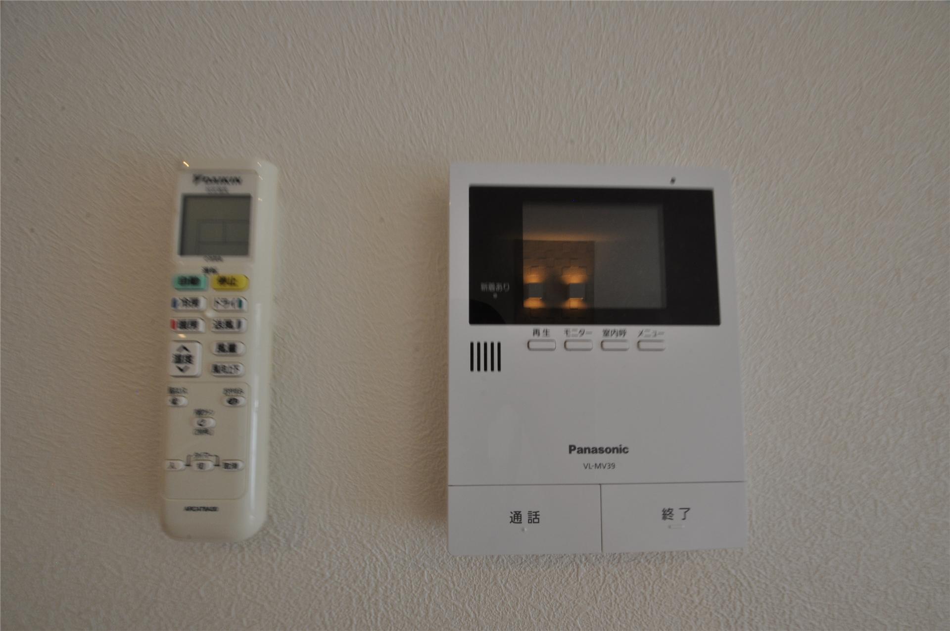 セキュリティ　モニター付きインターホン　※101号室参照。