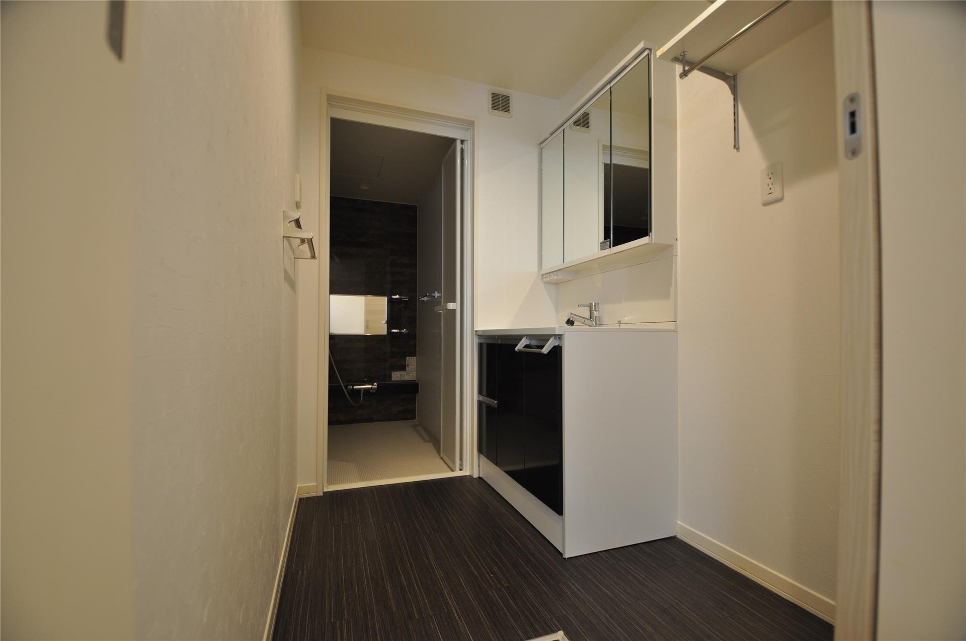 洗面設備　洗面所　※101号室参照。