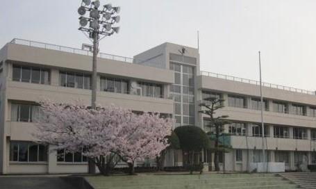 小学校　松崎小学校（小学校）まで960m