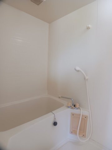 バス・シャワールーム　お風呂で日々の疲れを落としましょう