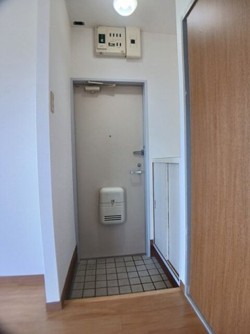 玄関　シンプルで使いやすい玄関です