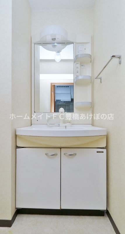 洗面設備　同型別部屋写真