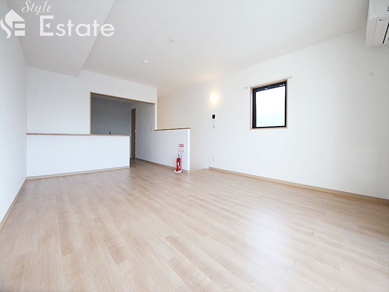 居室・リビング　内装