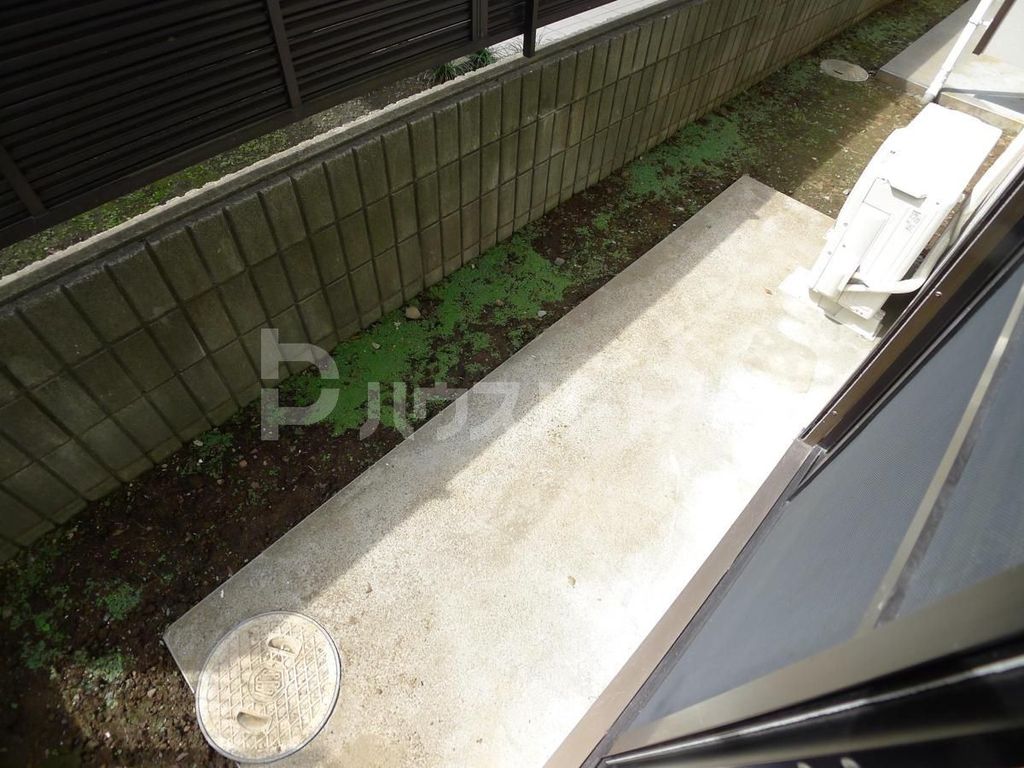 バルコニー　テラス