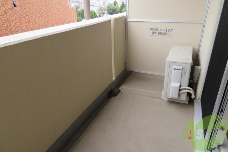 バルコニー　バルコニーも広く物干ししやすいんですよー。