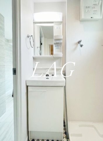 洗面設備　洗面台です。