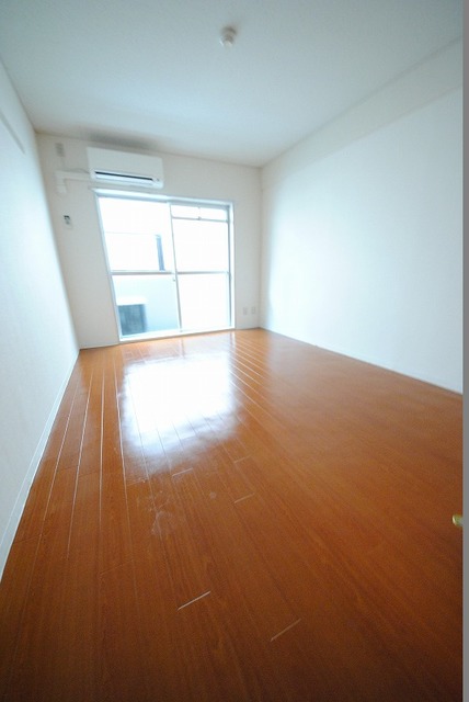 居室・リビング　写真は２０５号室