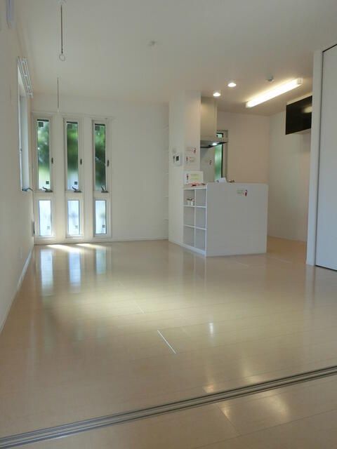 居室・リビング　別号室参考写真