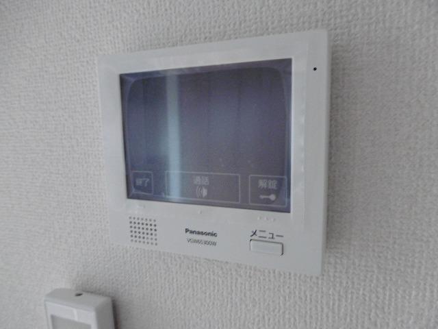その他設備　モニタ付きインターホンです