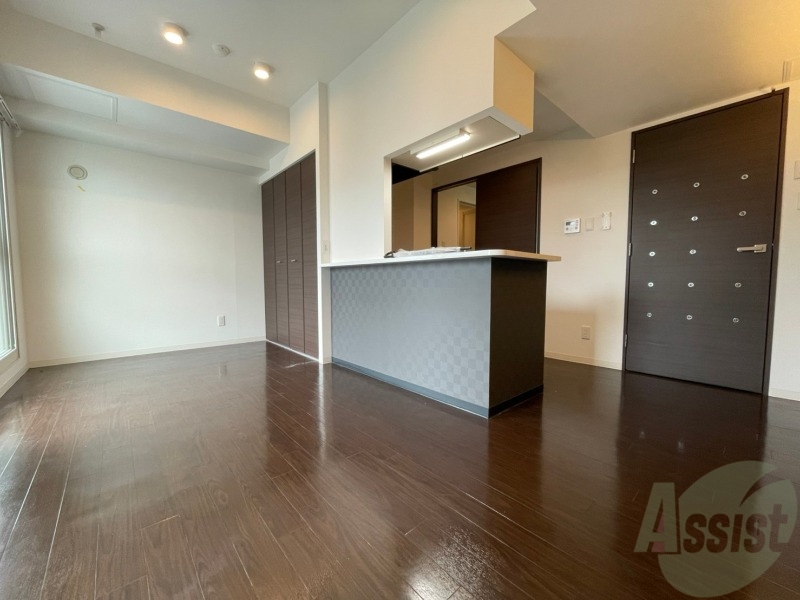 居室・リビング　広くてキレイなお部屋が広がっていて、充実した生活が送れそう。