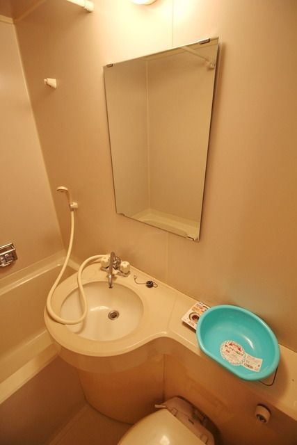 洗面設備　★鏡があって使いやすいです★