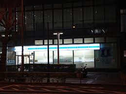 コンビニ　ローソン H東大正門前店（コンビニ）まで64m