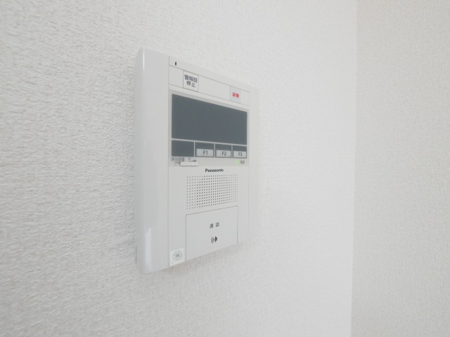 セキュリティ　防犯面に配慮したＴＶモニターホン付きです！