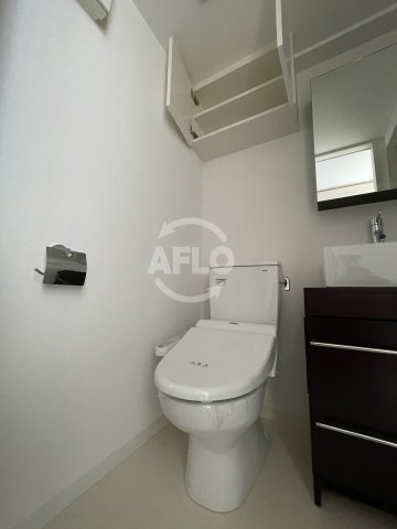 トイレ　セレニテ本町グランデ　ウォシュレット