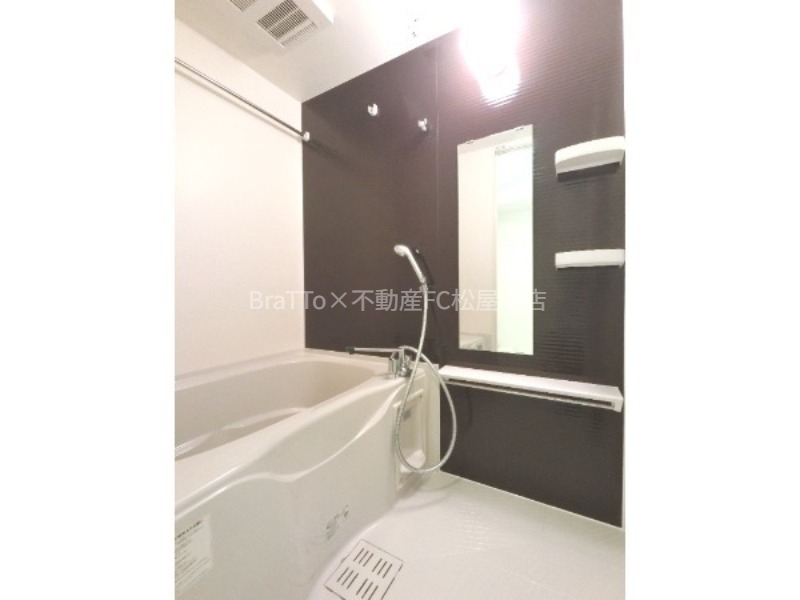 バス・シャワールーム　バス（浴室乾燥機付き）