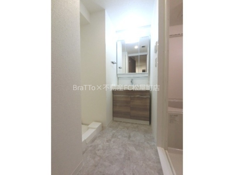 洗面設備　脱衣場