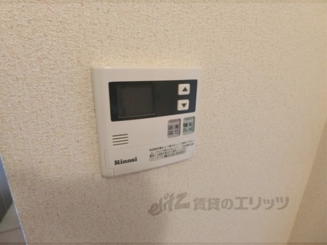 その他設備　給湯器リモコン