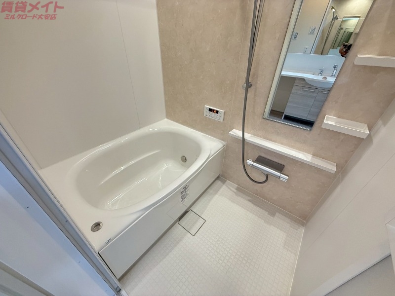 バス・シャワールーム　別部屋参考写真です