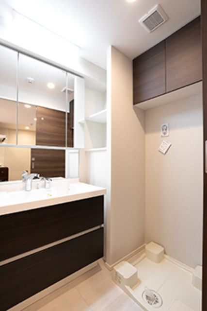 洗面設備　※写真は同タイプ住戸です。