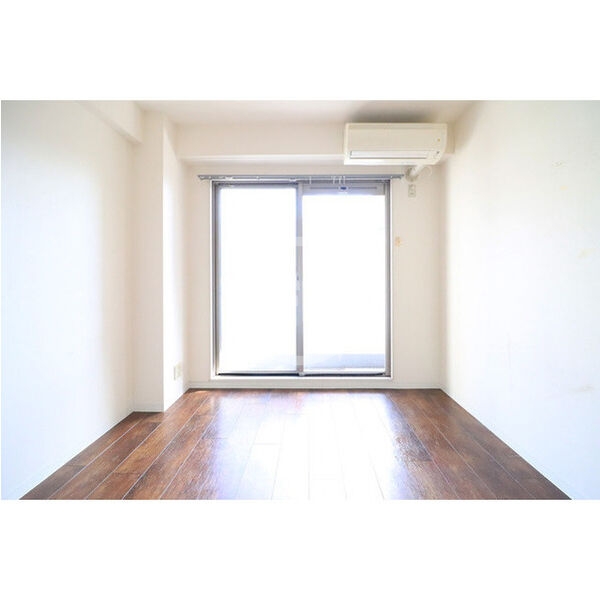 居室・リビング　十三本町ウインズマンションII　リビング