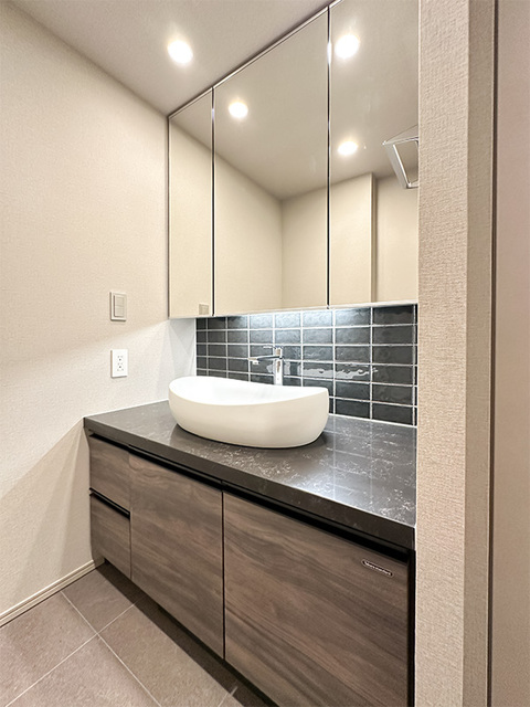 洗面設備　※写真は同タイプ住戸です。