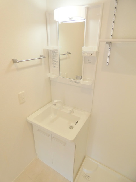 洗面設備　★シャンプードレッサー・室内洗濯機置場設置済★