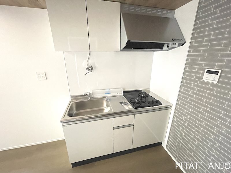 キッチン　同物件別部屋