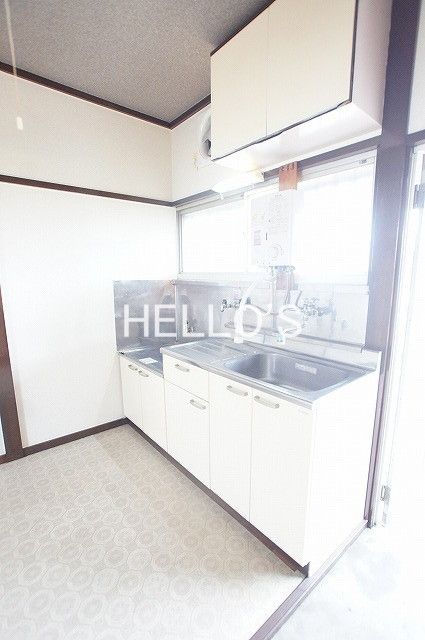 居室・リビング　～キッチンスペースです～