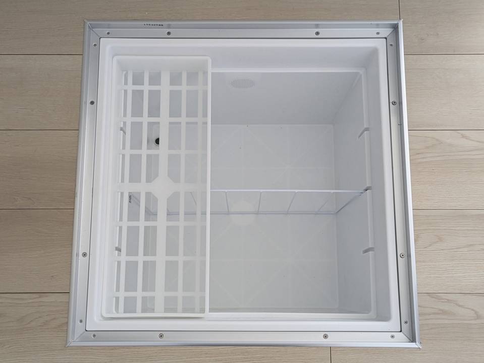 収納　床下収納