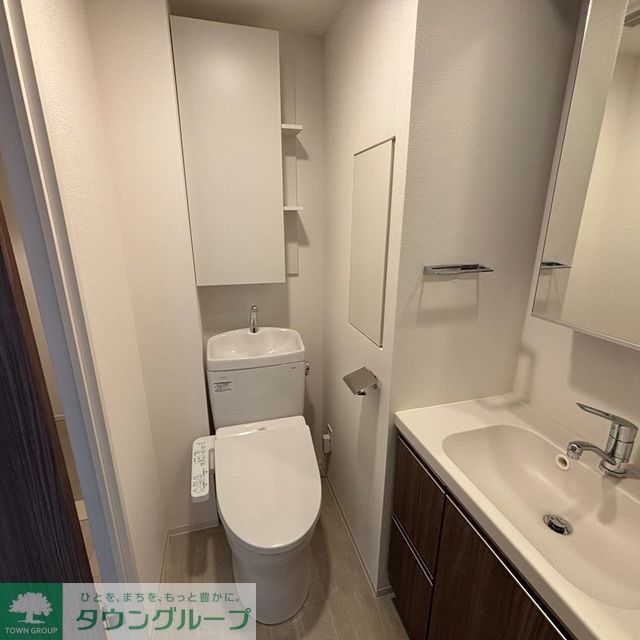 トイレ　※写真は同タイプ住戸です。