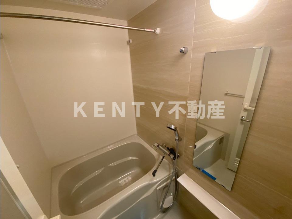 バス・シャワールーム　落ち着いた空間のお風呂です