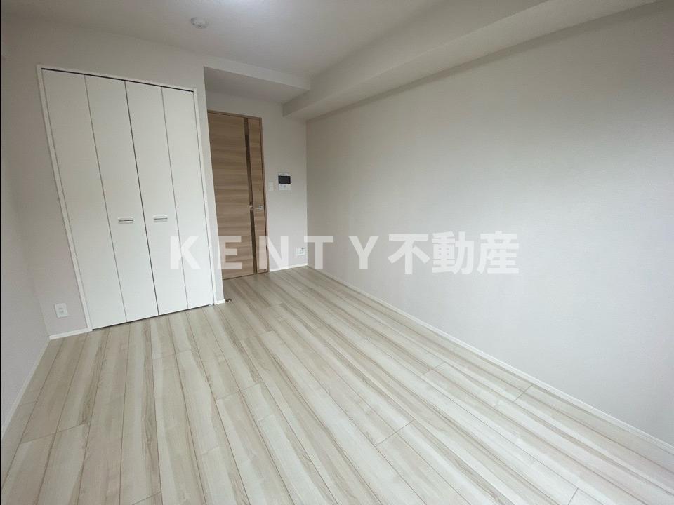 居室・リビング　こちらの居間で趣味の時間をお楽しみください