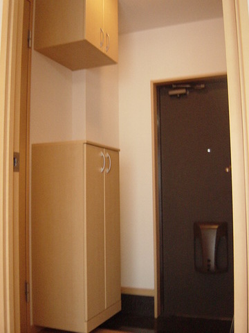 玄関　玄関にはシューズボックス付いてます