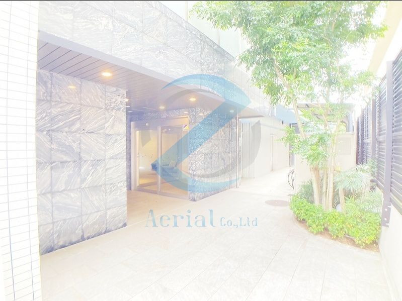 エントランス　エントランス