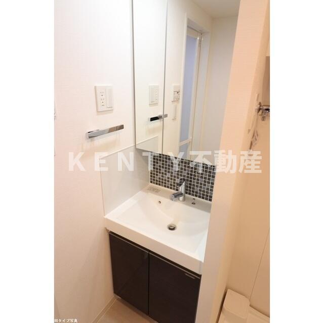 洗面設備　広い洗面スペース